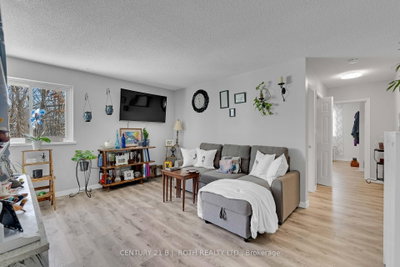 184 Borland Street E • Orillia, ON photo 9