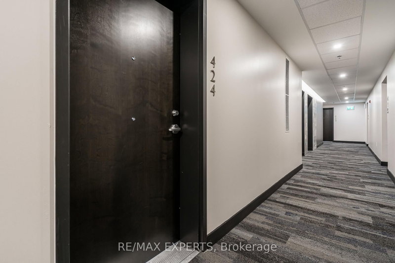 424 - 430 Essa Rd, Barrie, L4N 9C6 | Image 3