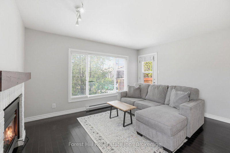 109 - 23 Dawson Dr, Collingwood, L9Y 5B4 | Image 2