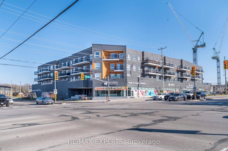 325 - 430 Essa Rd, Barrie, L4N 9C6 | Image 2