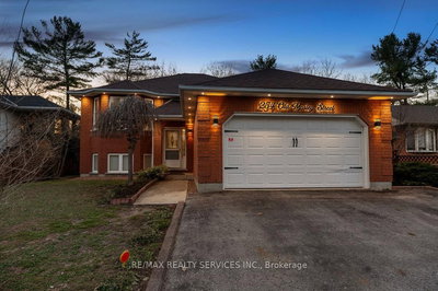 254 Old Mosley St | Wasaga Beach | Image