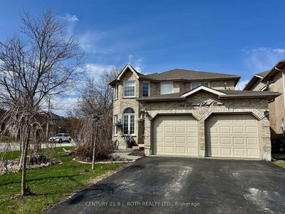 14 Round Leaf Crt | Barrie | Image