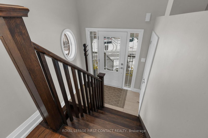 21 - 376 Blake St, Barrie, L4M 1J6 | Image 3