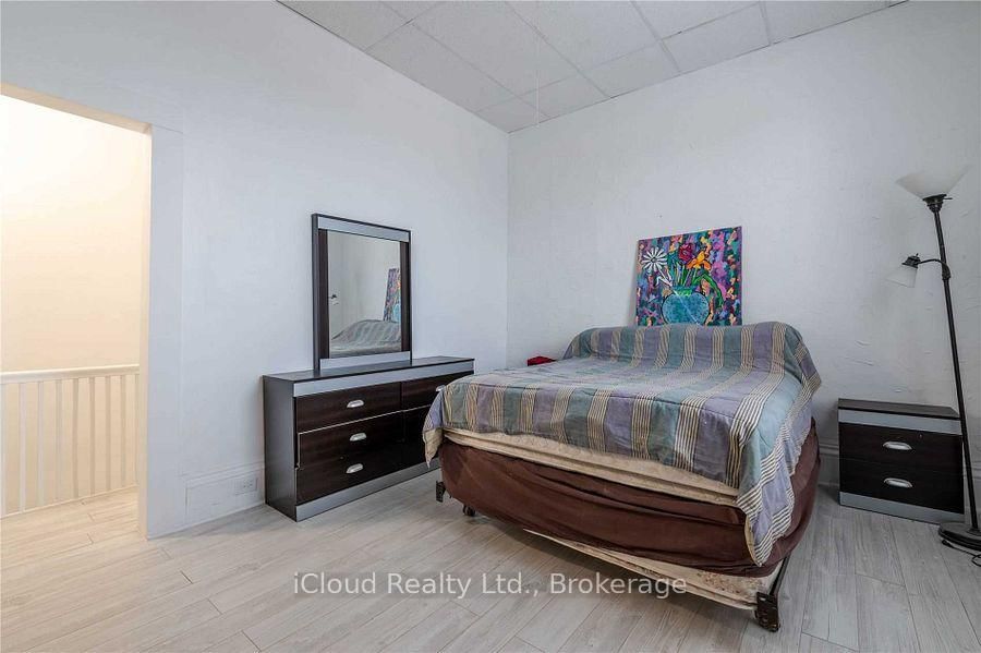 59 Mary Street • Barrie, ON photo 27