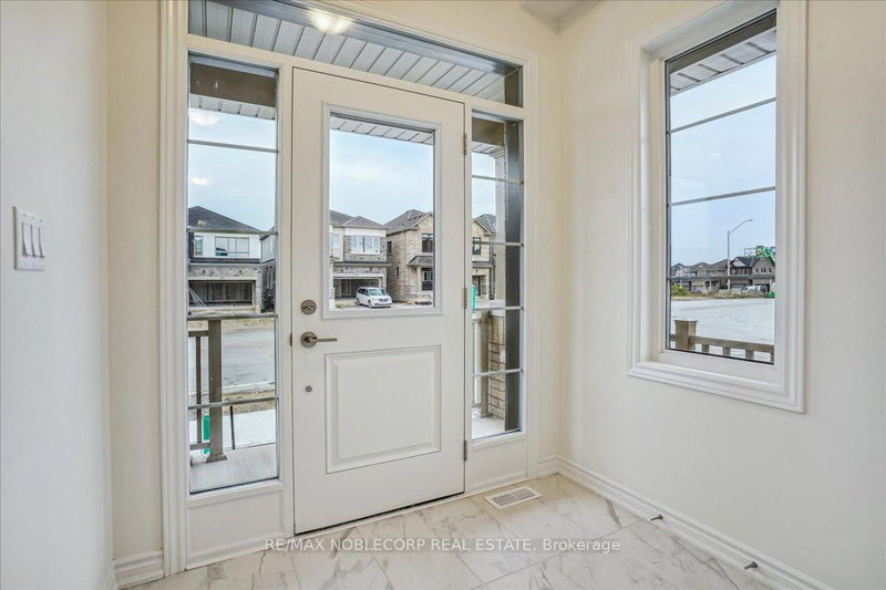 259 Madelaine Dr, Barrie, L9J 0P4 | Image 3