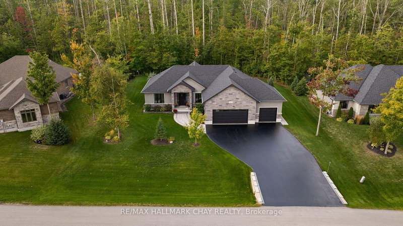 8 Byers St, Springwater, L9X 2A3 | Image 3