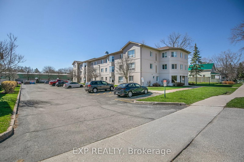303 - 107 Bond St, Orillia, L3V 1J7 | Image 3