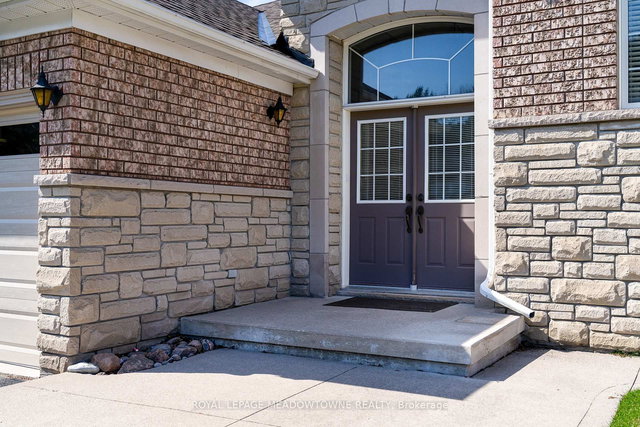 30 Cranberry Heights