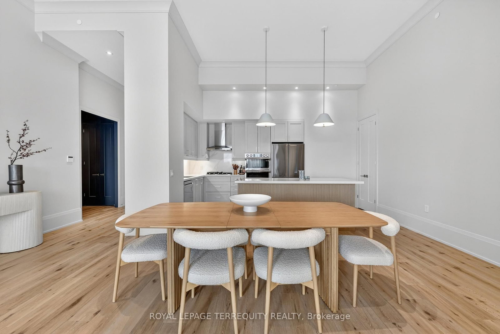 1 Hume Street, Unit PH 615 - Photo 12