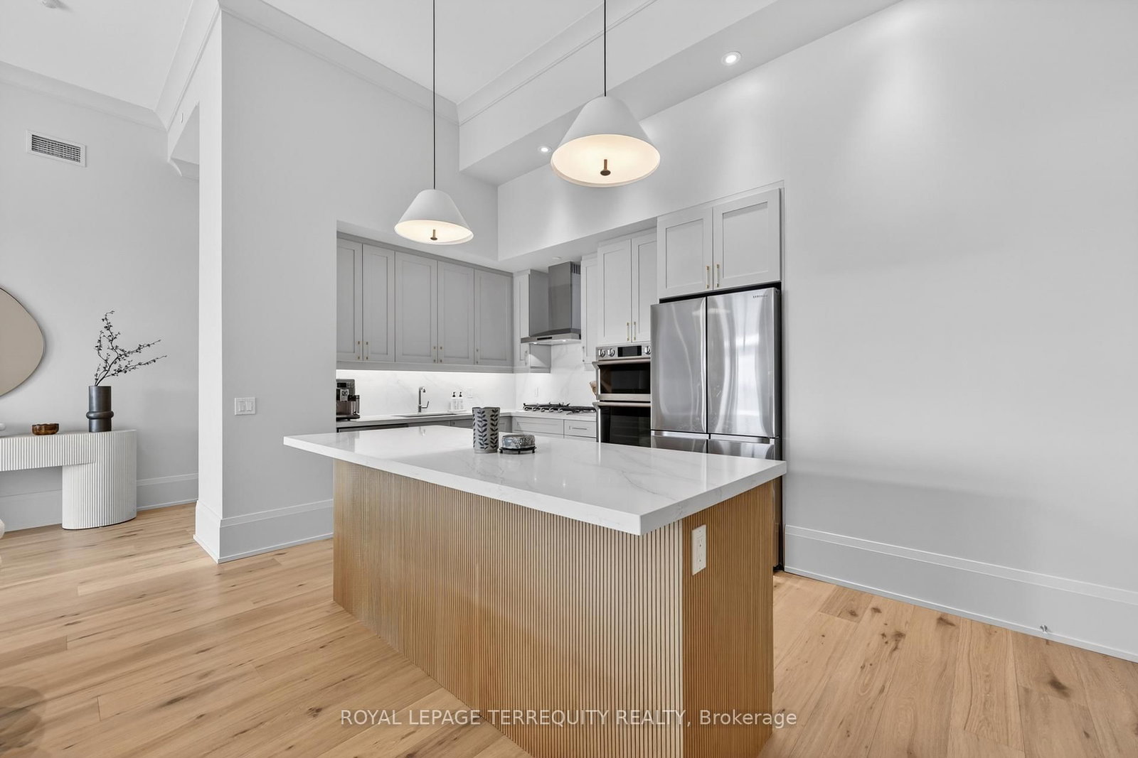 1 Hume Street, Unit PH 615 - Photo 13