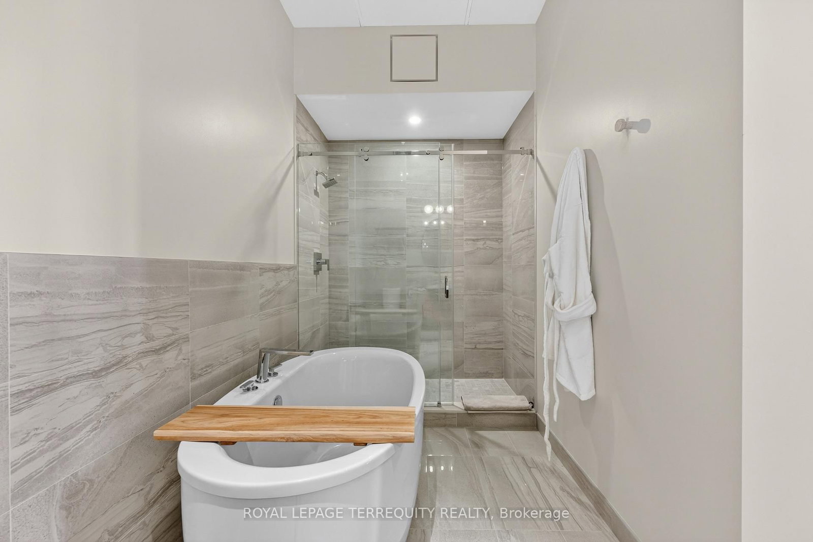 1 Hume Street, Unit PH 615 - Photo 25