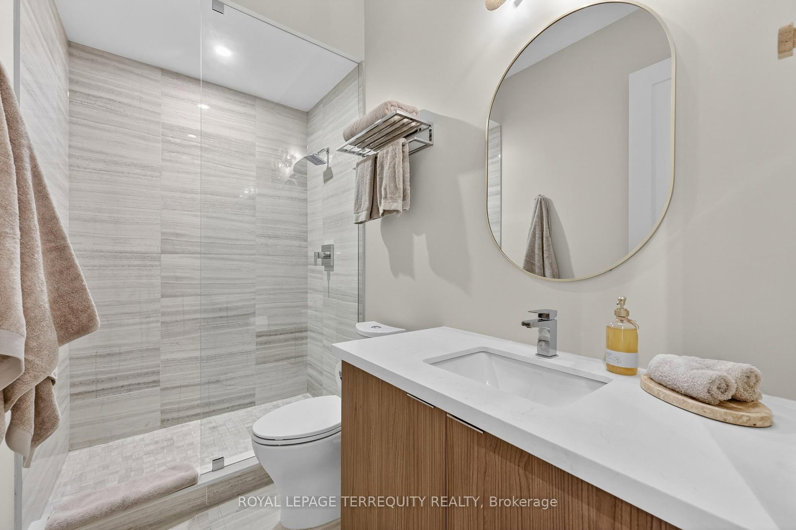 1 Hume Street, Unit PH 615 - Photo 30