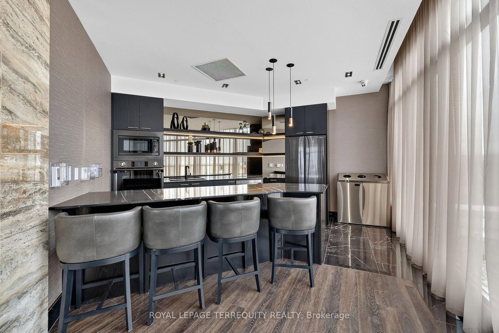 1 Hume Street, Unit PH 615 - Photo 40