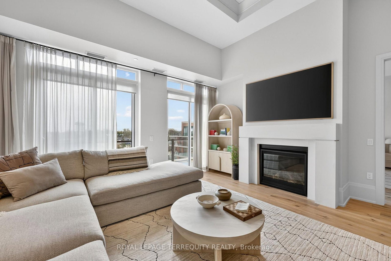 1 Hume Street, Unit PH 615 - Photo 5