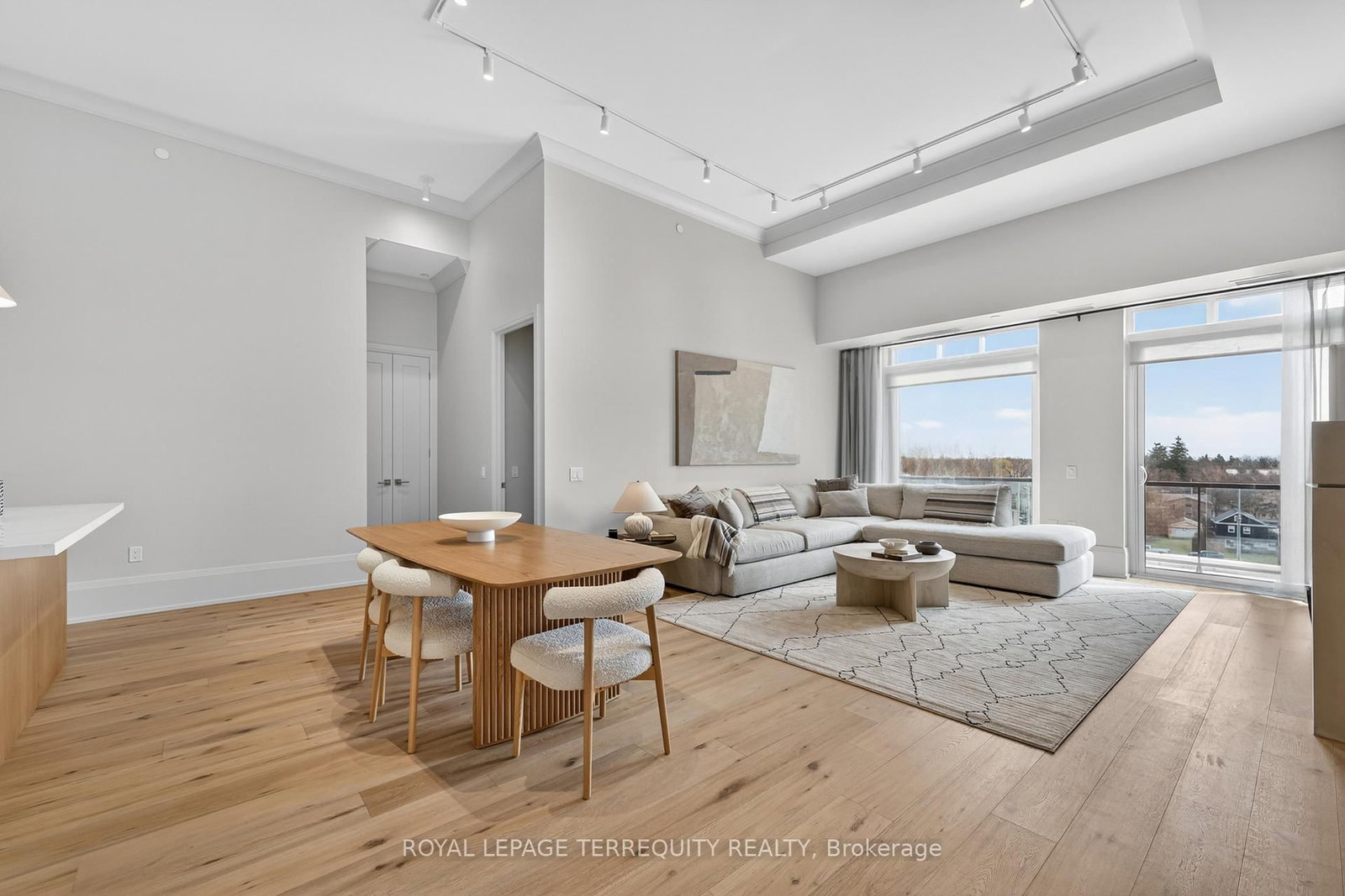 1 Hume Street, Unit PH 615 - Photo 6