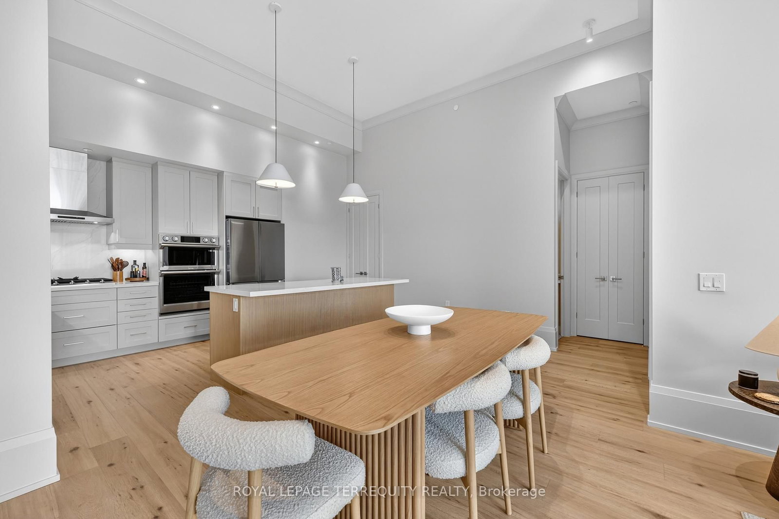 1 Hume Street, Unit PH 615 - Photo 8