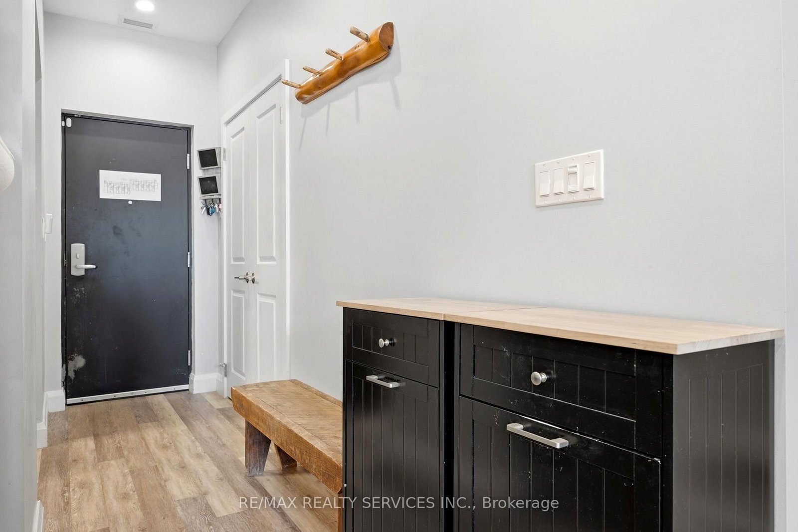 80 Horseshoe Boulevard, Unit 501 - Photo 3