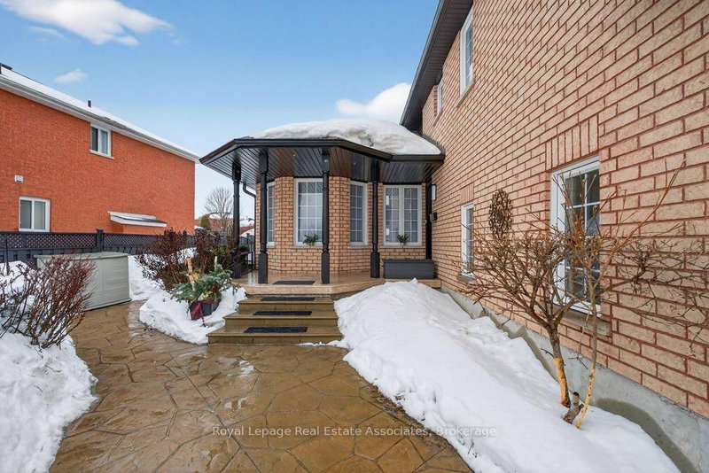 84 Loon Ave, Barrie, L4N 8V9 | Image 3