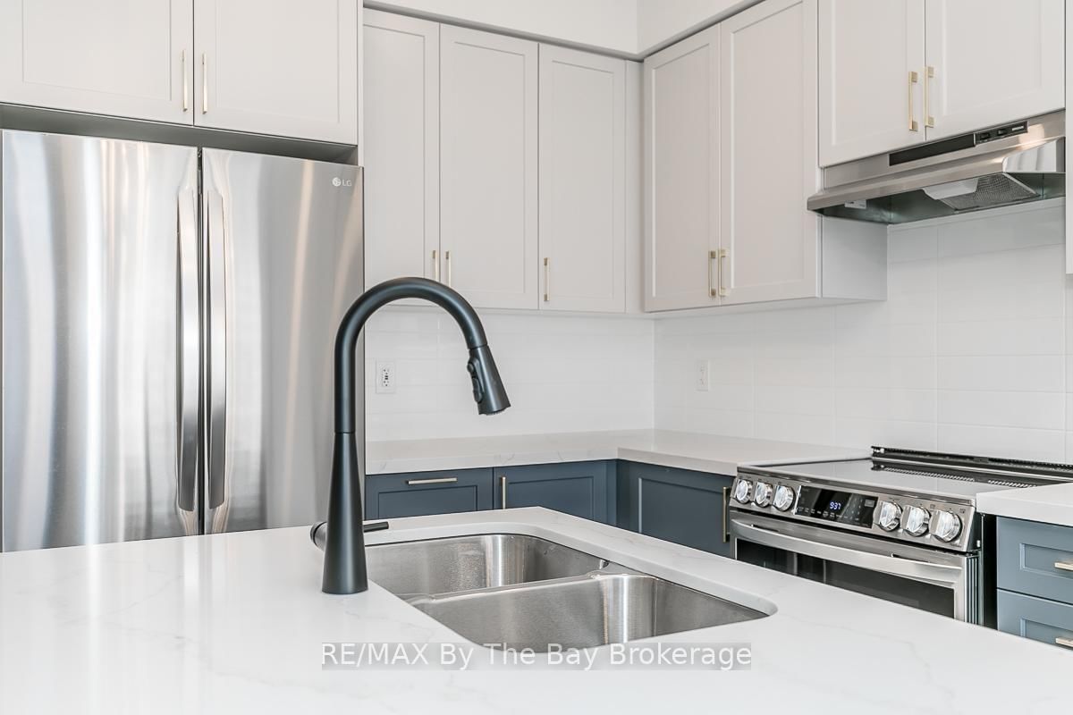 5 Rosanne Circle • Wasaga Beach, ON photo 18