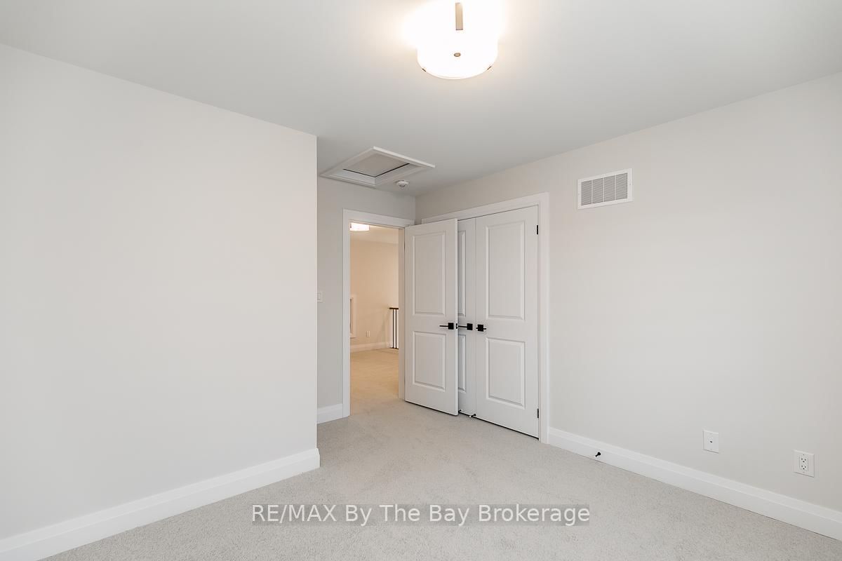 5 Rosanne Circle • Wasaga Beach, ON photo 37