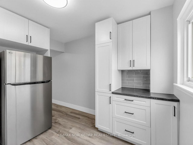 Upper Main - 59 Scott Crescent