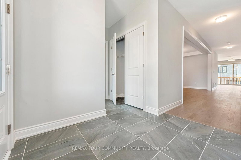 40 Wild Ginger Lane, Springwater, L9X 2C9 | Image 3