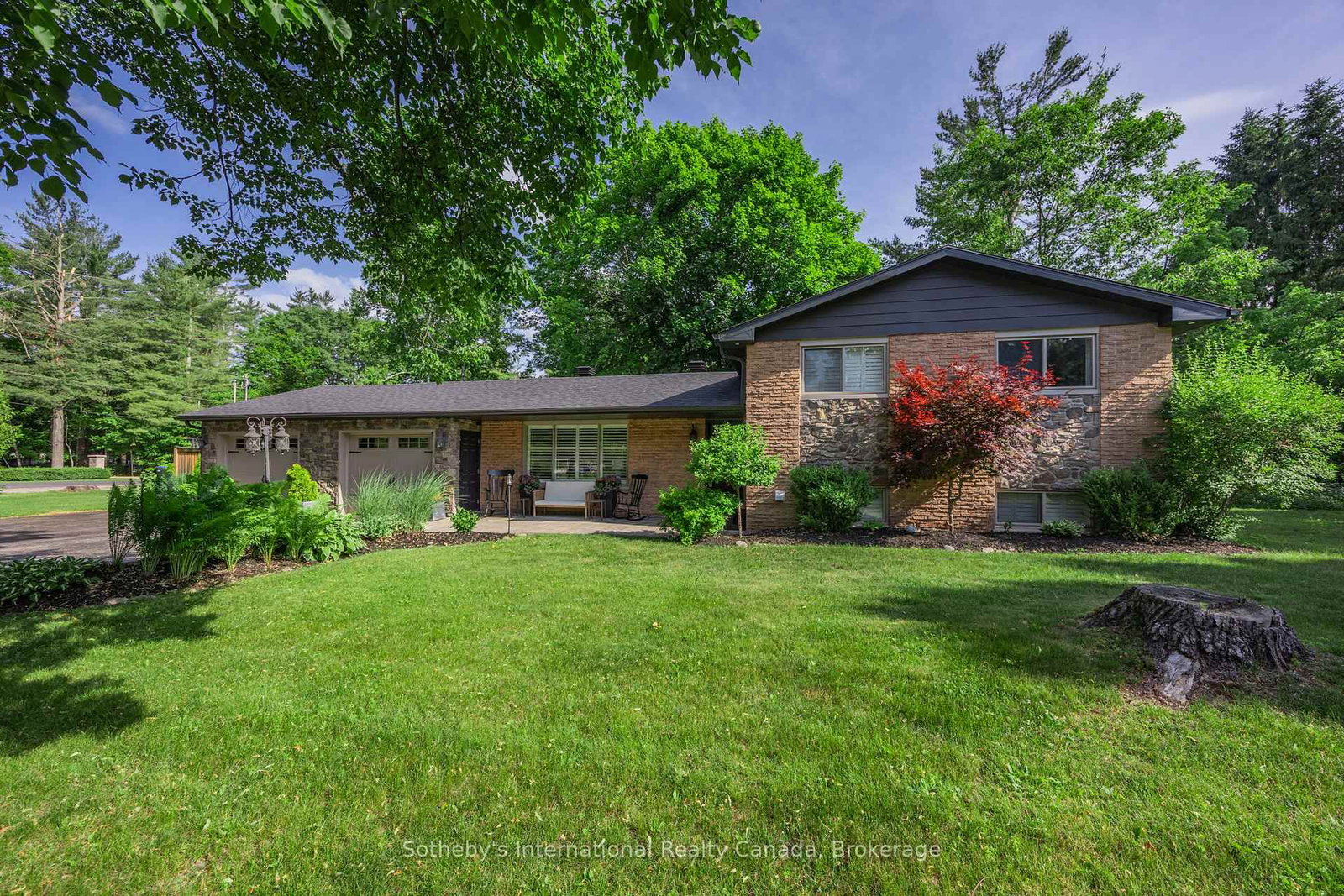 Detached House for sale at 4 Peacher Street, Springwater, Ontario, L9X 0W6 - Anten Mills - MLS: S13042528
