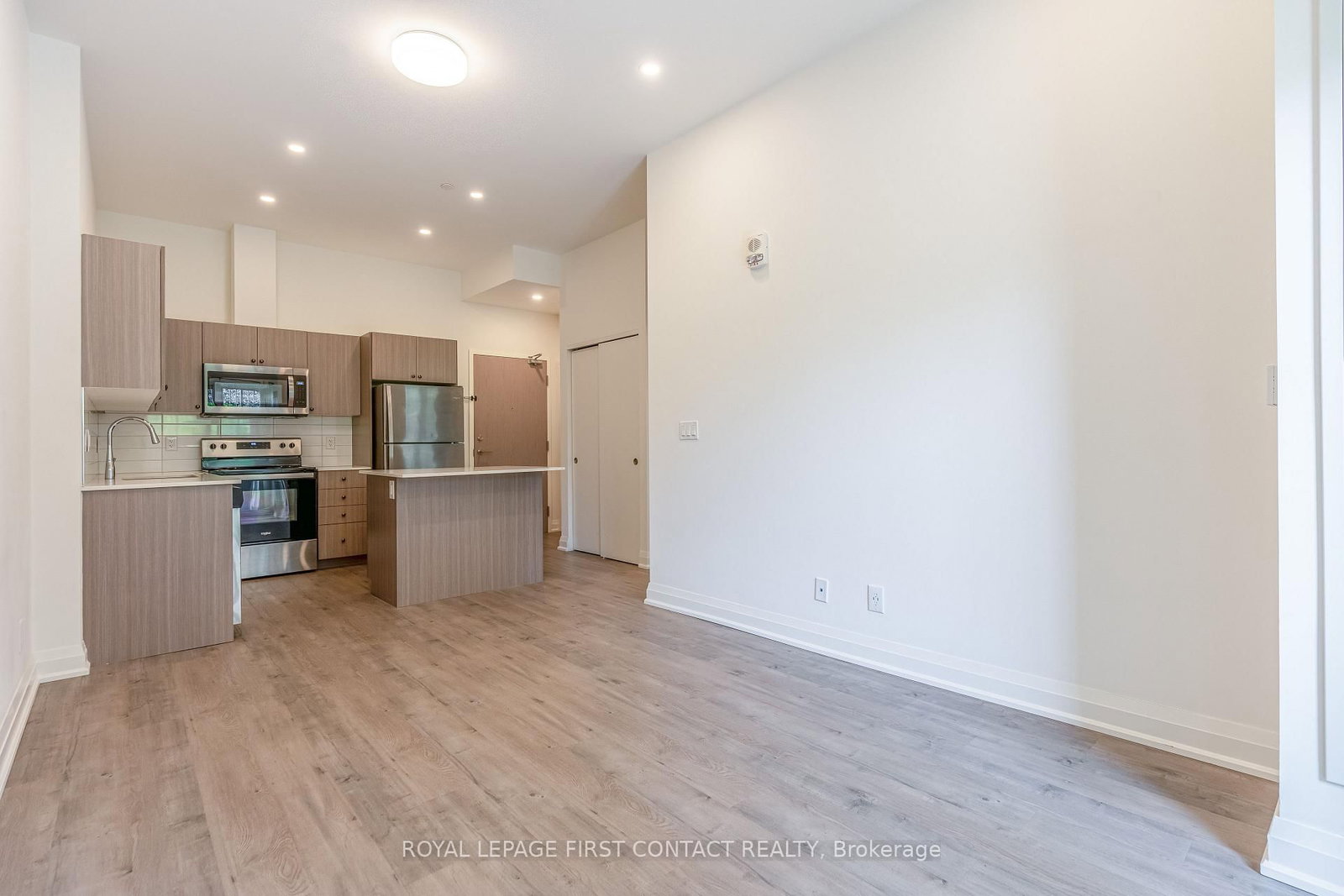 58 Lakeside Terrace, Unit 106 - Photo 7