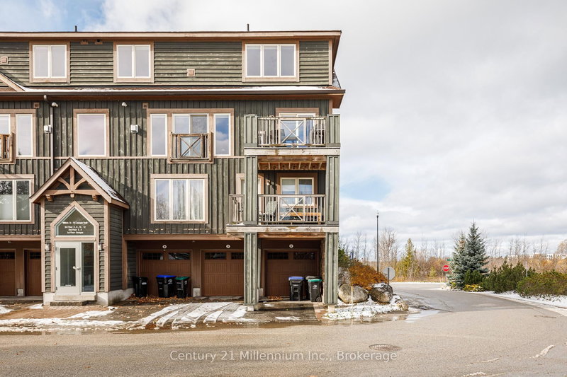 201 - 6 Joseph Tr, Collingwood, L9Y 0J2 | Image 3