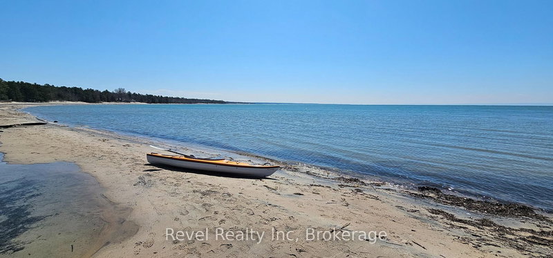 12 Walker Rd, Tiny, L0L 2J0 | Image 2