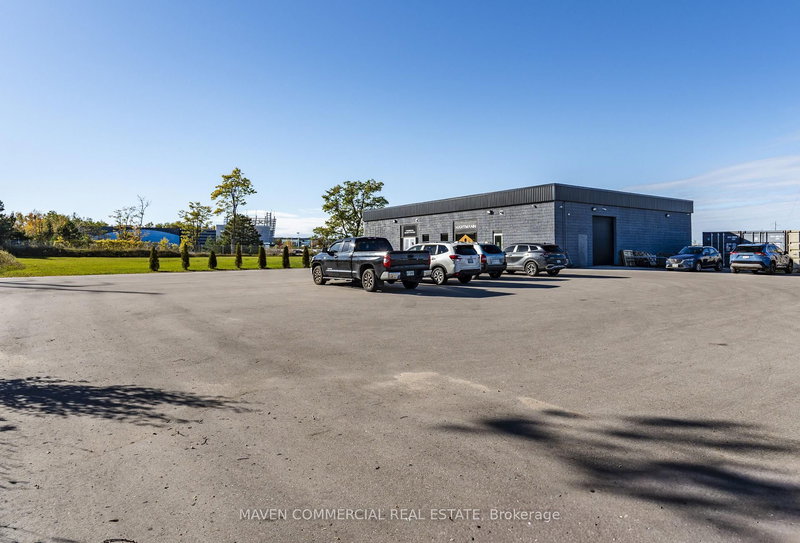 10 Lockhart Rd, Barrie, L4N 9G8 | Image 3