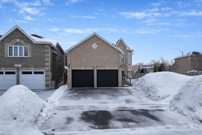 239 Country Lane, Barrie, L4N 0W2 | Image 2