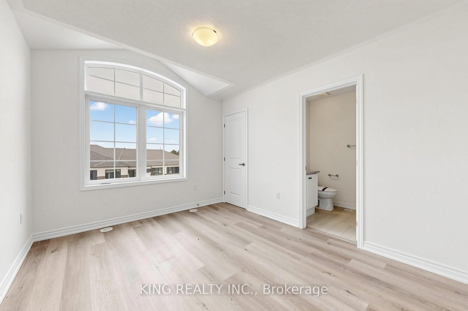 106 Yorkshire Street - Photo 13