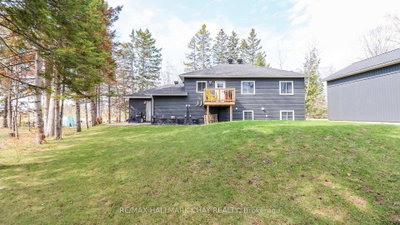 2082 Centre Avenue • Severn, ON photo 8