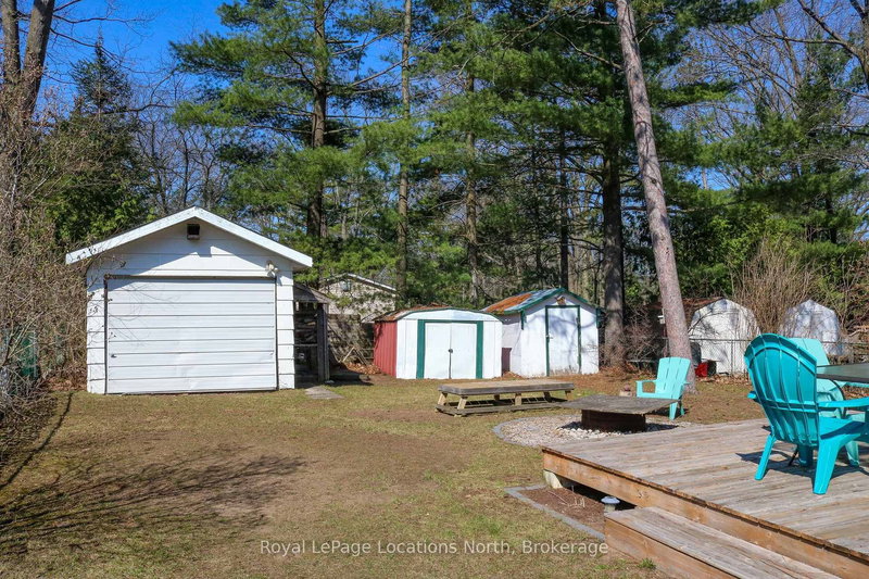 152 Melrose Ave, Wasaga Beach, L9Z 2T1 | Image 3