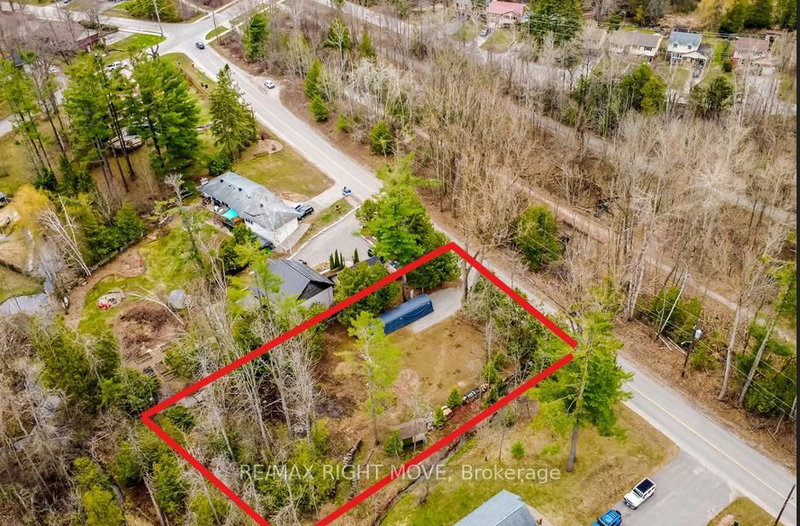 454 Bay St, Orillia, L3V 3X7 | Image 3