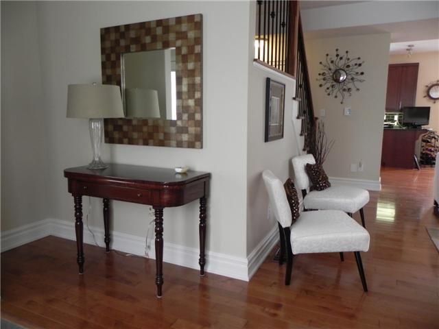 23 White Oaks Rd, Barrie, L4N 5A2 | Image 2