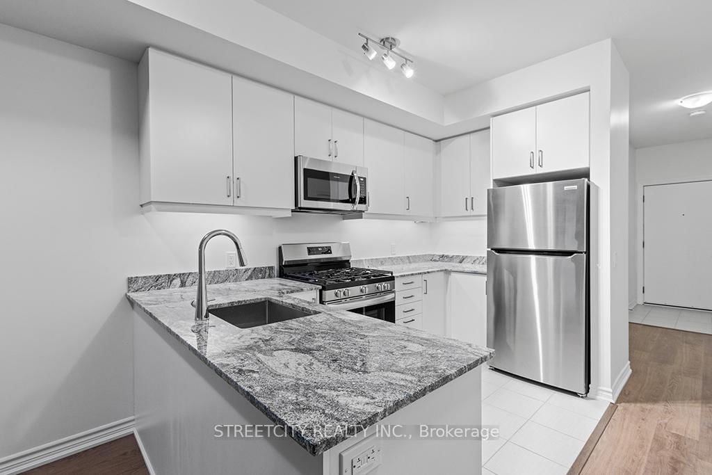 5 Spooner Crescent, Unit 215 - Photo 12