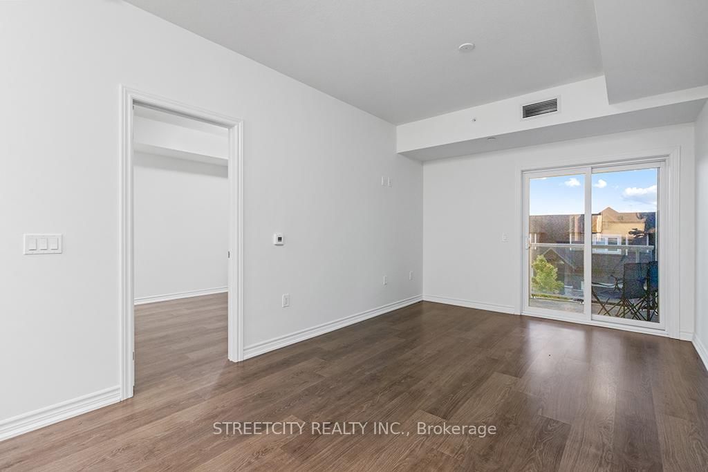 5 Spooner Crescent, Unit 215 - Photo 17