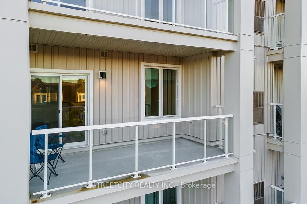 5 Spooner Crescent, Unit 215 - Photo 20