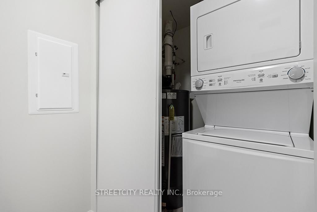 5 Spooner Crescent, Unit 215 - Photo 27