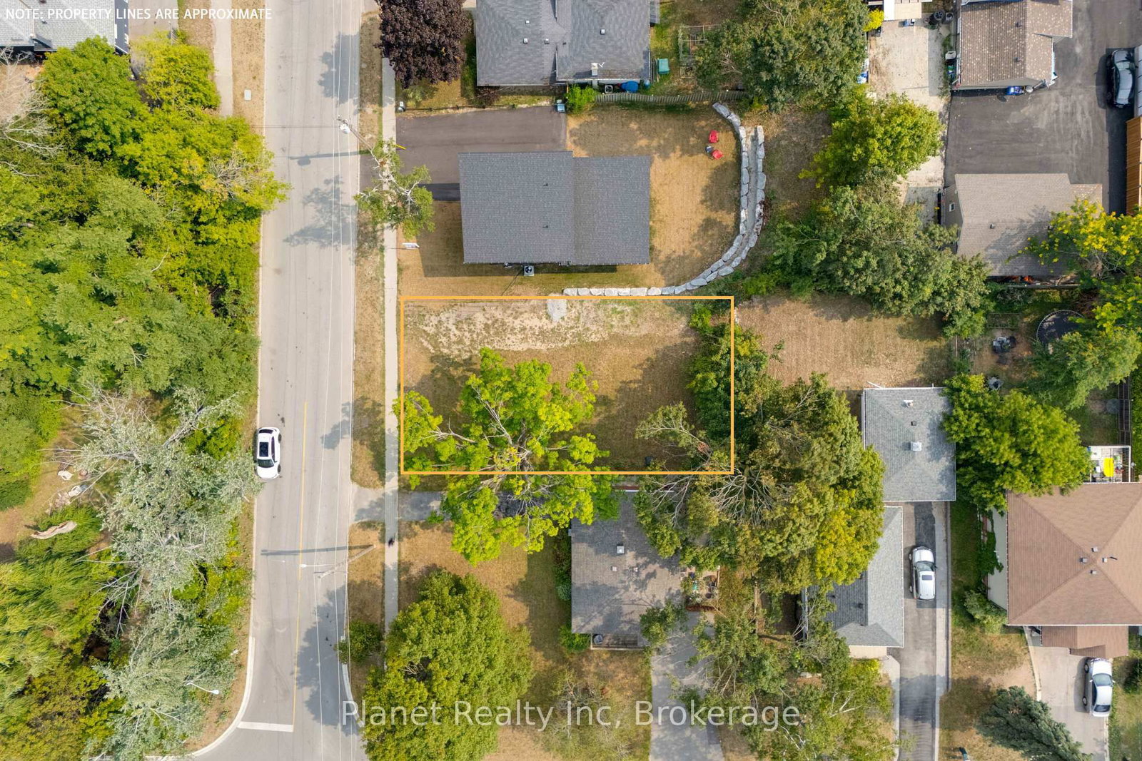 170 Berczy Street • Barrie, ON photo 10