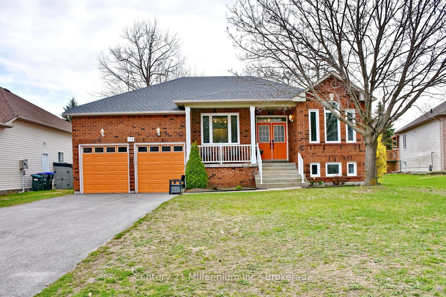 Listing photo 2