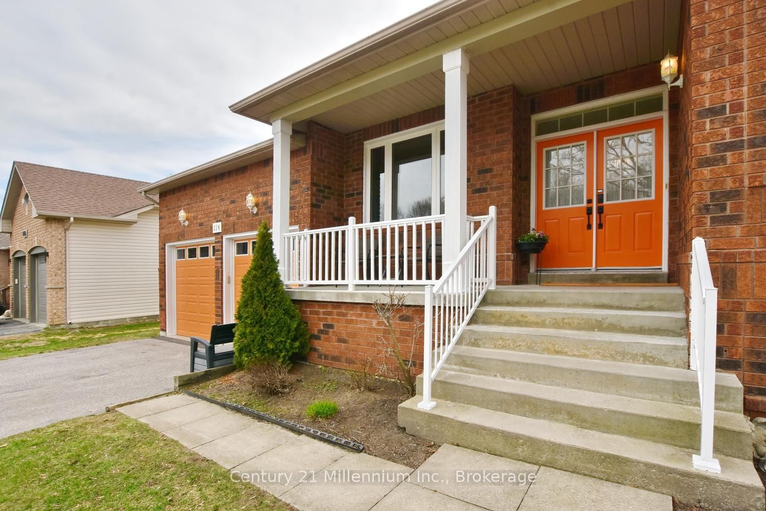 Listing photo 3