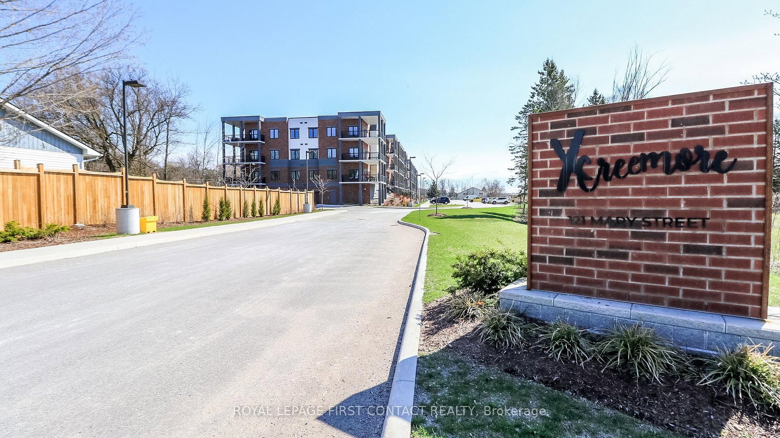121 Mary Street • #210 • Clearview, ON photo 1
