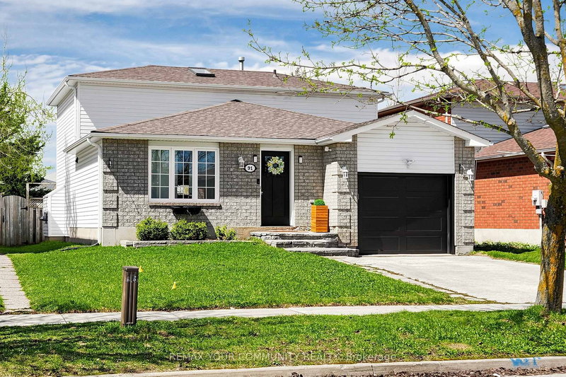 91 Columbia Rd, Barrie, L4N 8C5 | Image 2