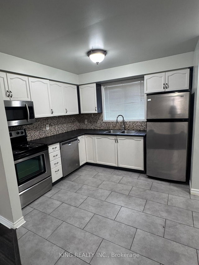 Upper Level - 39 Red Oak Drive