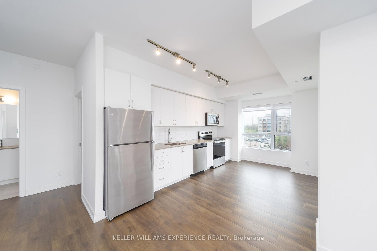 56 Lakeside Terrace, Unit 205 - Photo 4