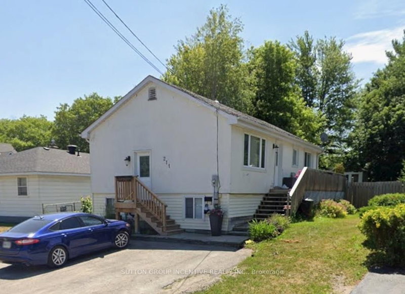 home for lease on Lower-211 Cliff Road