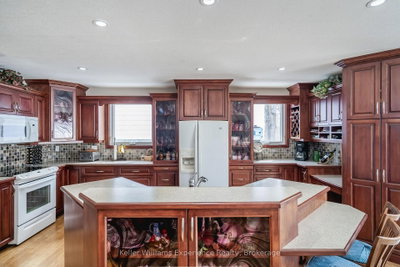 201 Bayfield Avenue • Midland, ON photo 6